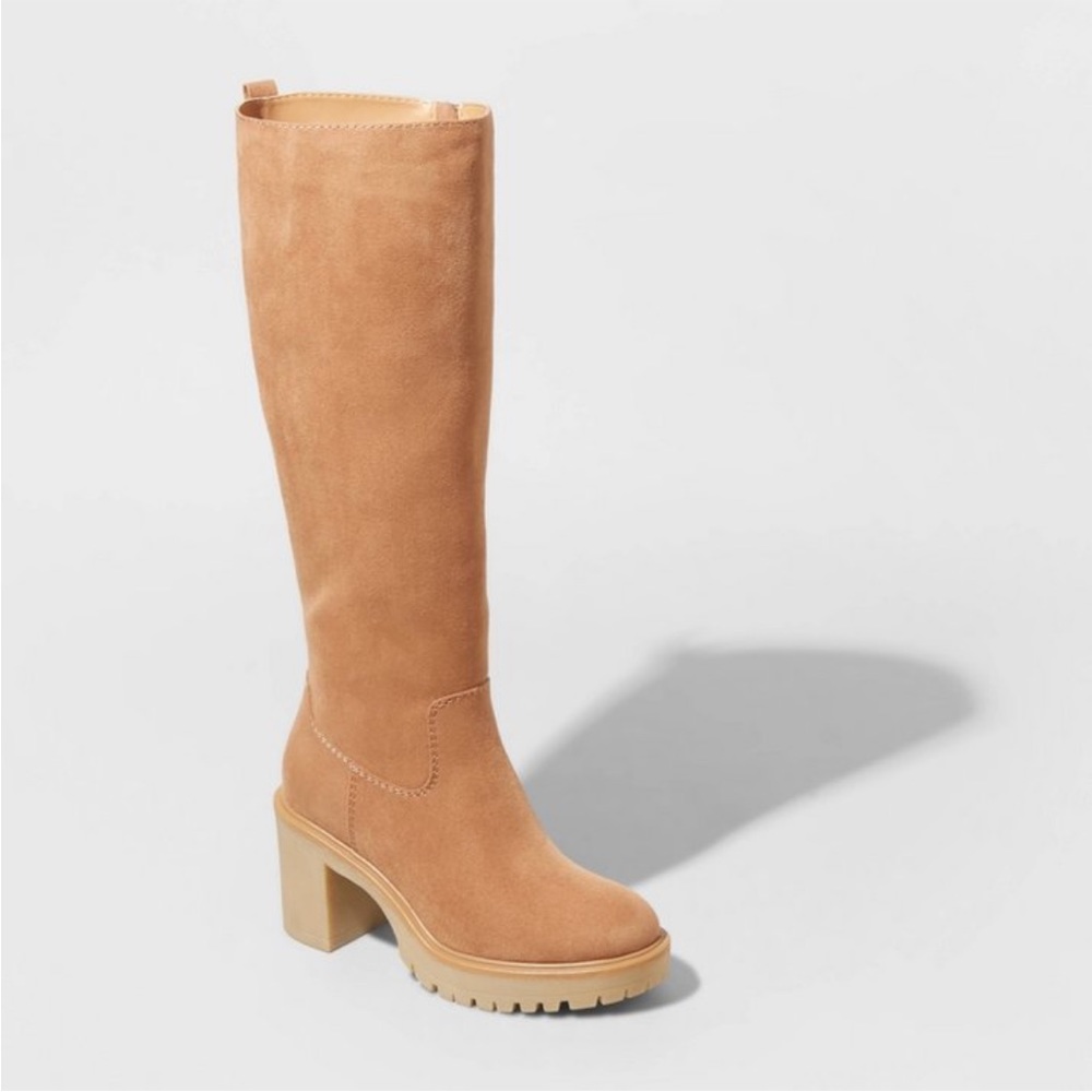 Tall boots with chunky heel